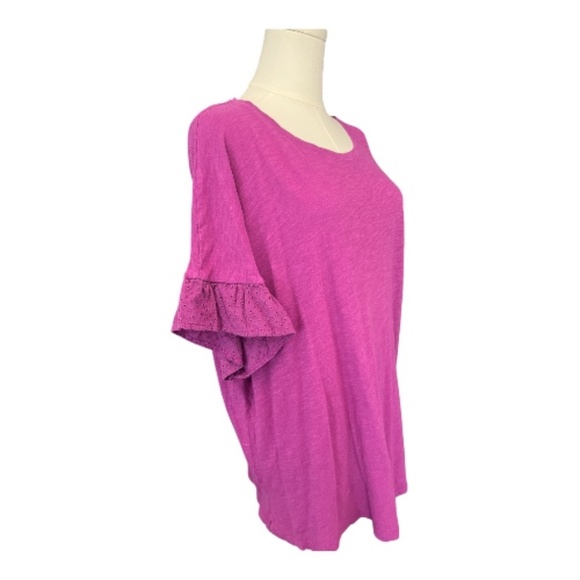 π EUC OLD NAVY Womenβs Beetroot Ruffle Short Sleeve Eyelet T-Shirt | Size XL - Picture 2 of 9